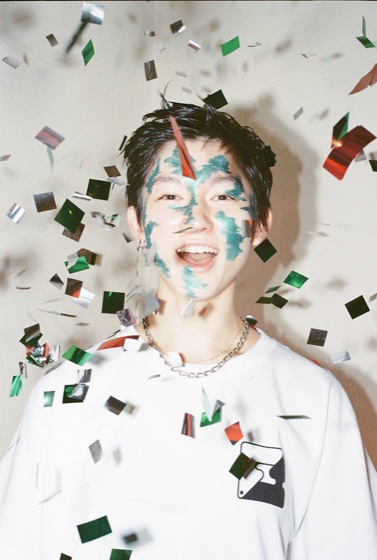 A.S.F. Look — model wearing Ying Yang Block tee, White