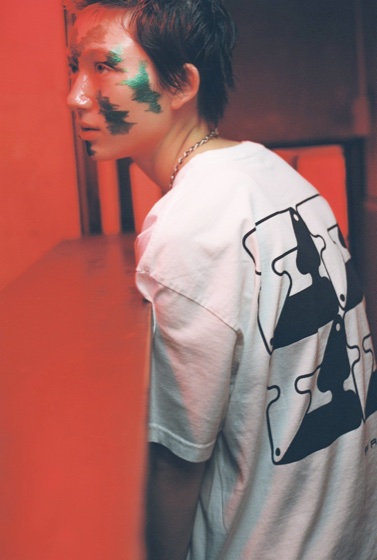A.S.F. Look — model wearing Ying Yang Block tee, White